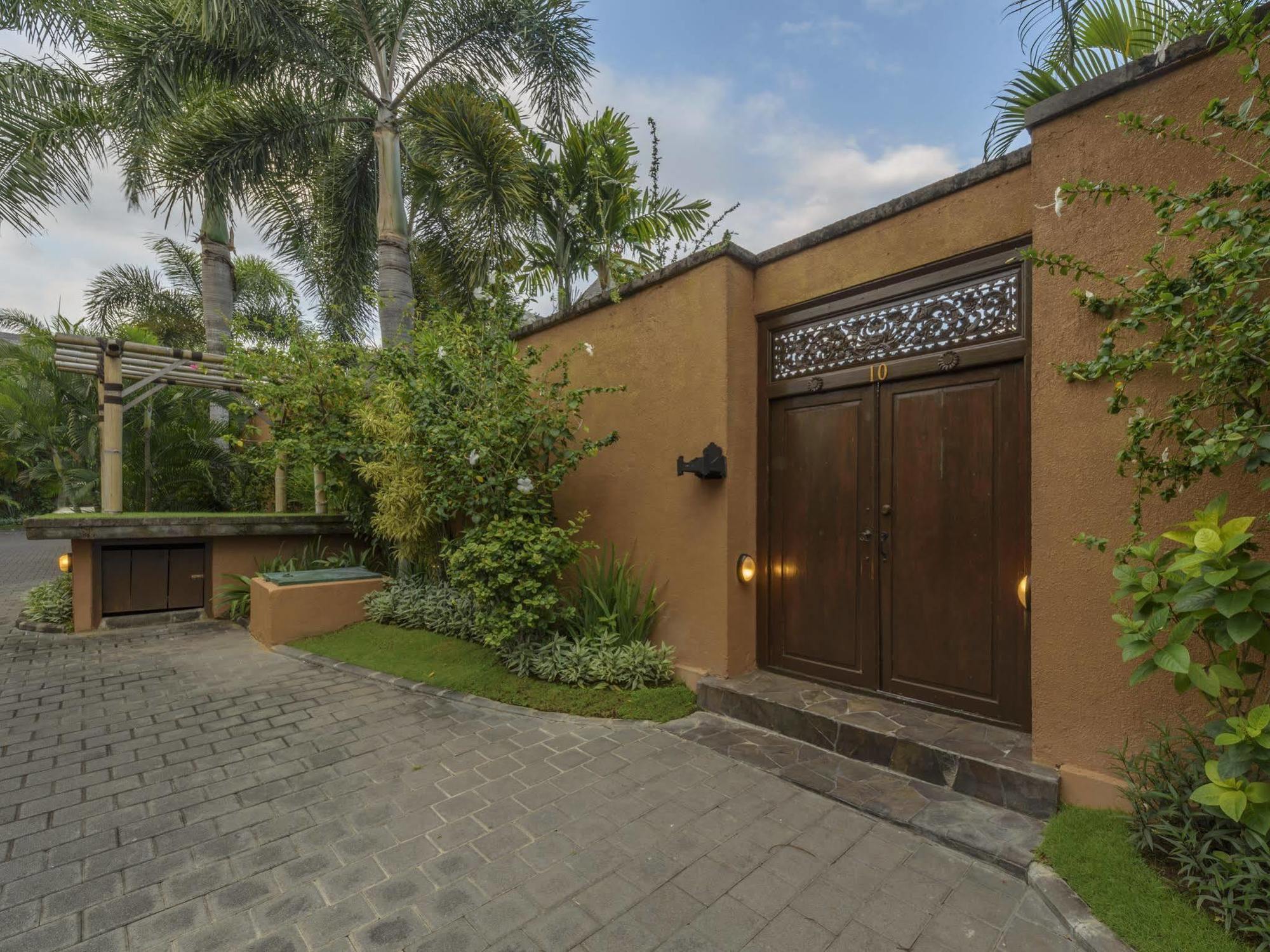 The Kunja Villa-Hotel Seminyak  Ngoại thất bức ảnh